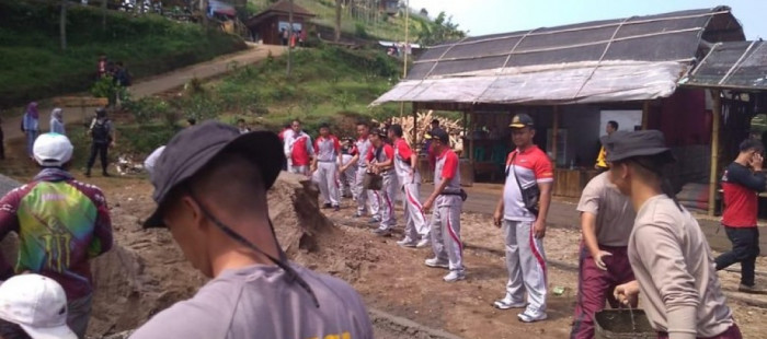 HUT Bhayangkara, Siswa Sespim Polri Revitaslisasi Hutan Wisata